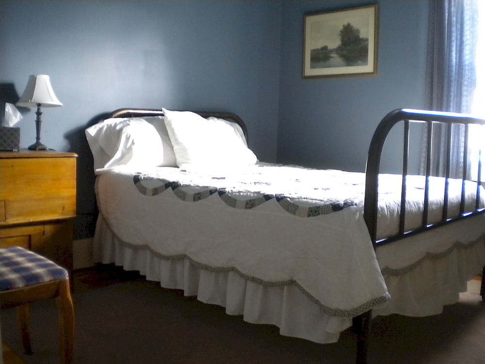 The Sterling Inn Caratunk Екстериор снимка